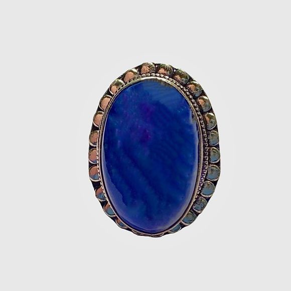 Sodalite Gemstone in a Handcrafted Vintage-Look 925 Stamped Silver Ring (8.25) - Picture 8 of 9